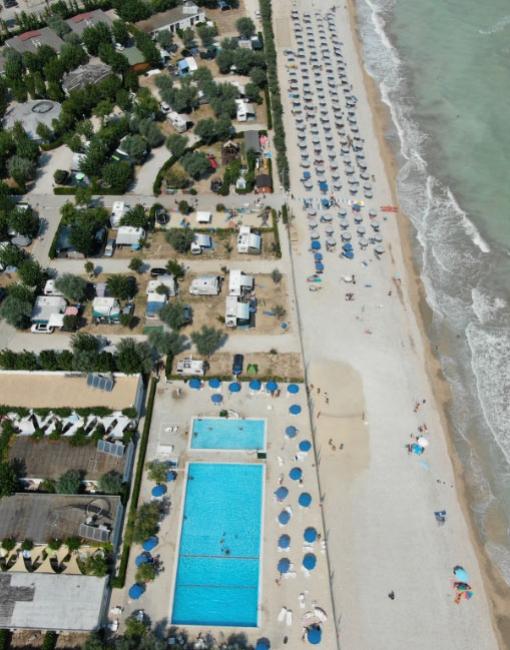 villaggiolemimose it speciale-luglio-in-villaggio-in-riva-al-mare-nelle-marche-con-piscina-e-spiaggia-privata 009